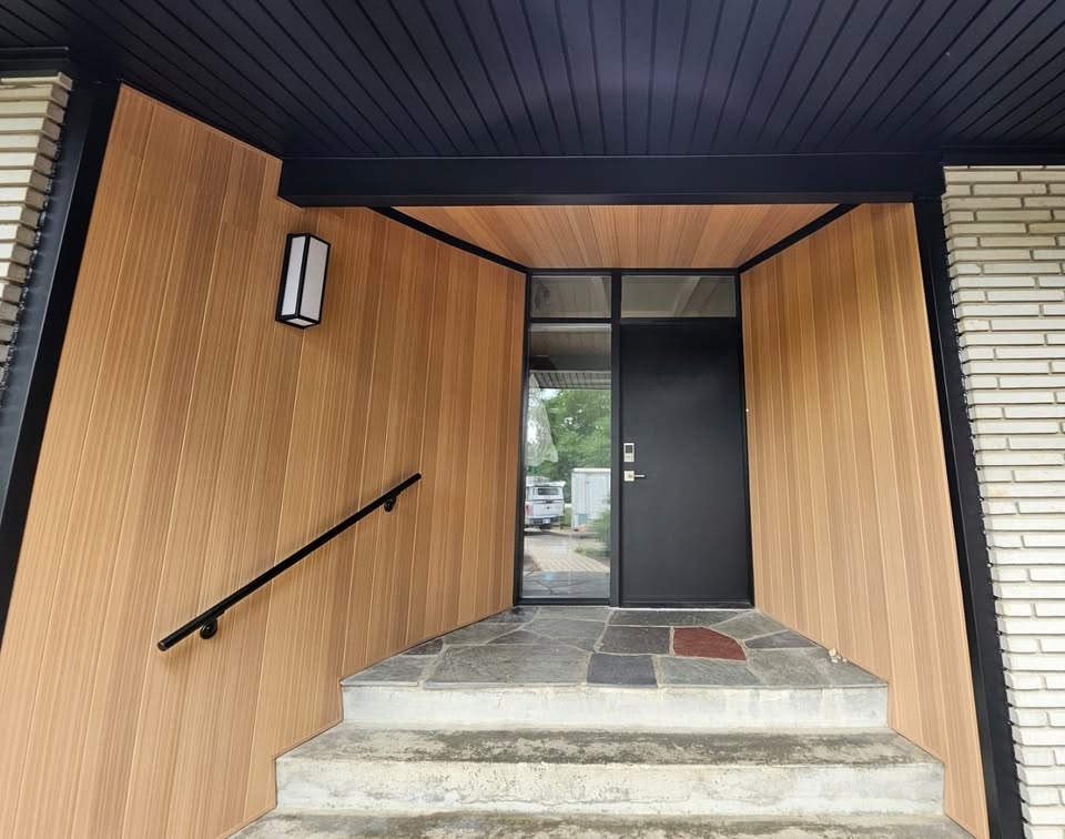 Vesta Siding for the new Entry Door
